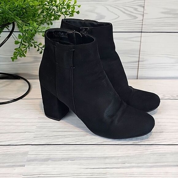 XOXO Claude Faux Suede Ankle Boots - Black Womens Size 8.5M - Picture 1 of 11